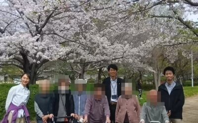 ◆晴れる家８号館ご利用者さんと花見にでかけました。